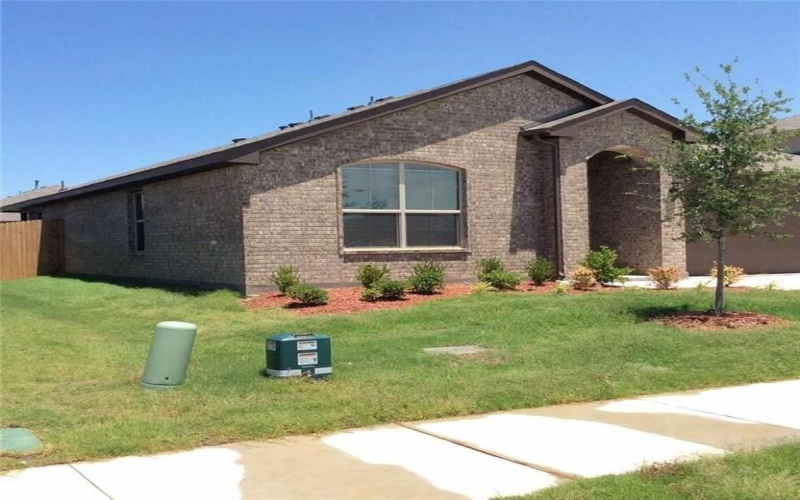6344 Robertson Road, Fort Worth, TX 76179, 4 Bedrooms Bedrooms, ,2 BathroomsBathrooms,Residential,For Sale,6344 Robertson Road,20948914
