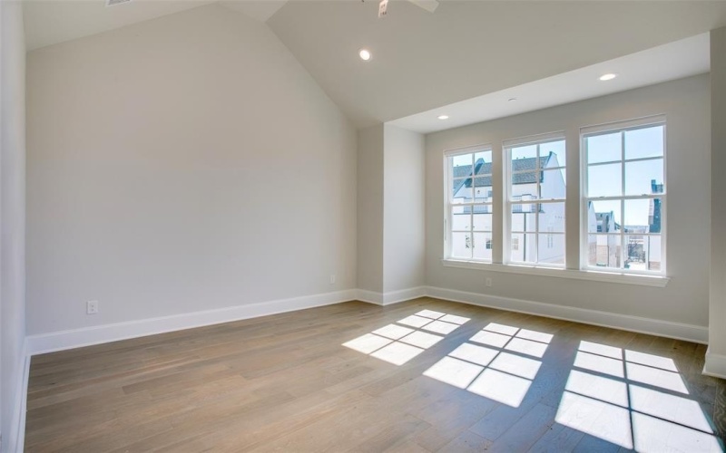 4651 New Water Lane, Dallas, TX 75219, 2 Habitaciones Habitaciones , ,2 BañosBaños,Residential,En Venta,4651 New Water Lane,20949322