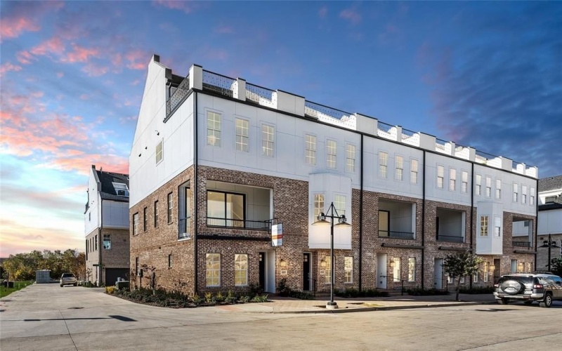4651 New Water Lane, Dallas, TX 75219, 2 Habitaciones Habitaciones , ,2 BañosBaños,Residential,En Venta,4651 New Water Lane,20949322