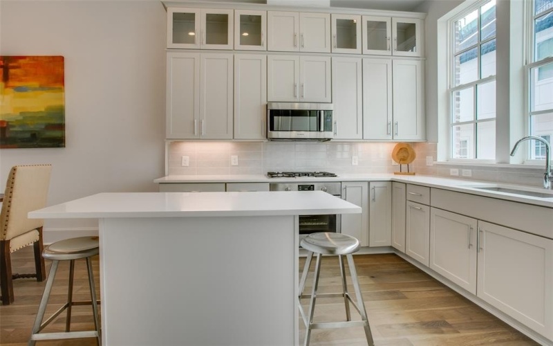4651 New Water Lane, Dallas, TX 75219, 2 Habitaciones Habitaciones , ,2 BañosBaños,Residential,En Venta,4651 New Water Lane,20949322