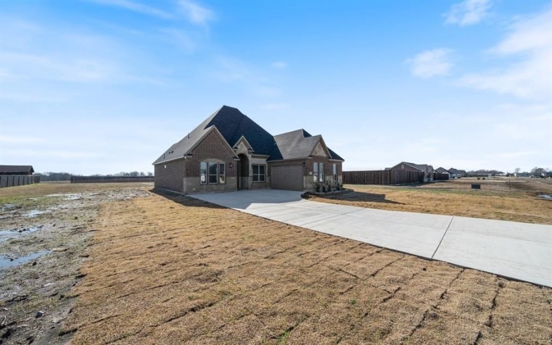 5144 Holly Street, Crandall, TX 75114, 4 Bedrooms Bedrooms, ,5 BathroomsBathrooms,Residential,For Sale,5144 Holly Street,20950701