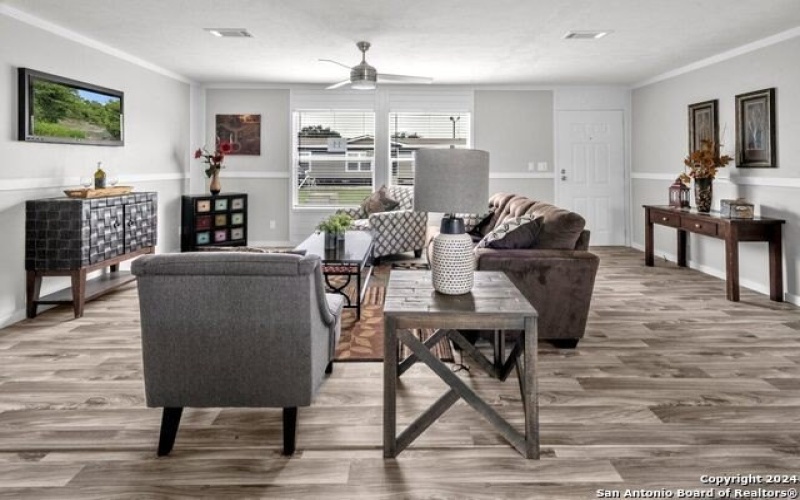 910 Swallows Ln, Seguin, TX 78155, 3 Habitaciones Habitaciones , ,2 BañosBaños,Residential,En Venta,910 Swallows Ln,1814089