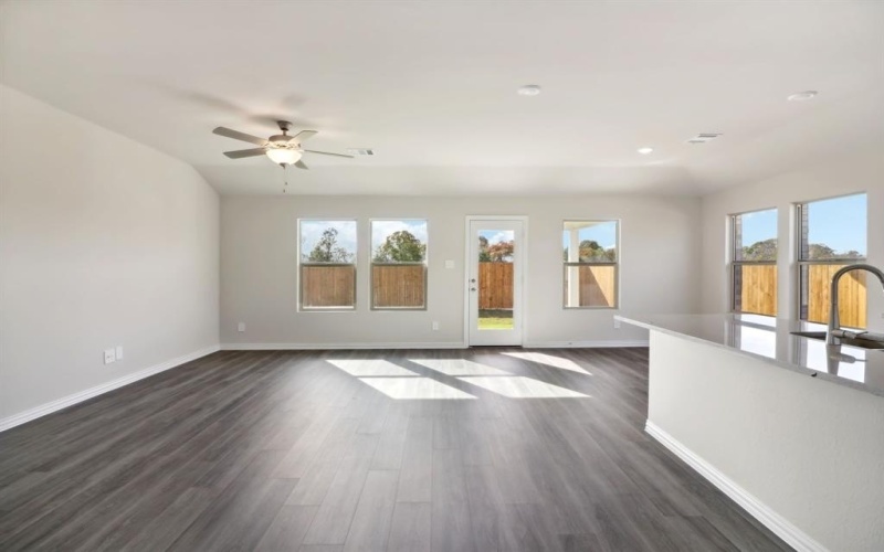 3406 Eagle Mount Drive, Farmersville, TX 75442, 4 Bedrooms Bedrooms, ,3 BathroomsBathrooms,Residential,For Sale,3406 Eagle Mount Drive,20946109