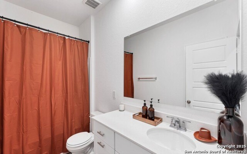 729 Heartseed Avenue, New Braunfels, TX 78130, 4 Habitaciones Habitaciones , ,2 BañosBaños,Residential,En Venta,729 Heartseed Avenue,1871022