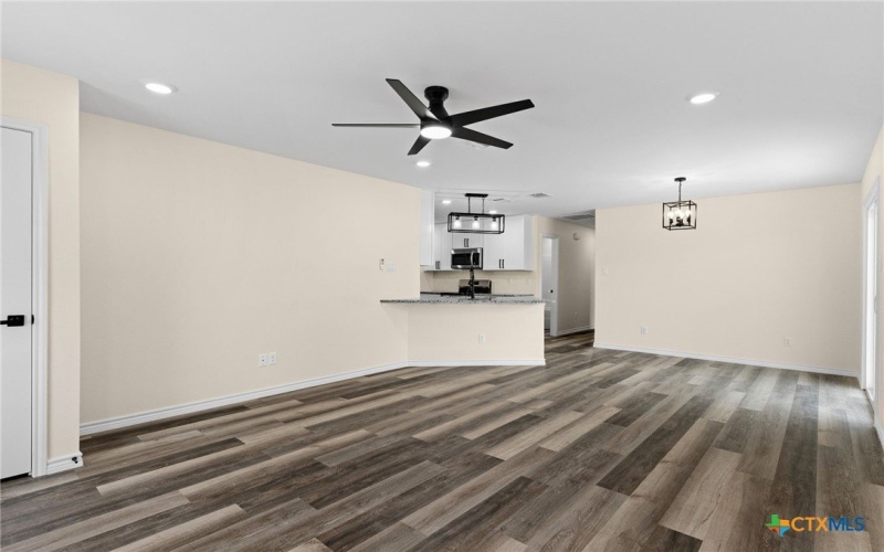 5224 Rose Garden Loop, Killeen, TX 76542, 3 Bedrooms Bedrooms, ,2 BathroomsBathrooms,Residential,For Sale,5224 Rose Garden Loop,581370