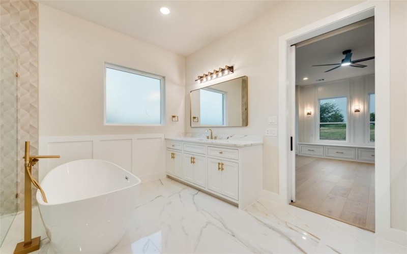 1700 Hamilton Lane, Northlake, TX 76247, 4 Bedrooms Bedrooms, ,5 BathroomsBathrooms,Residential,For Sale,1700 Hamilton Lane,20947810