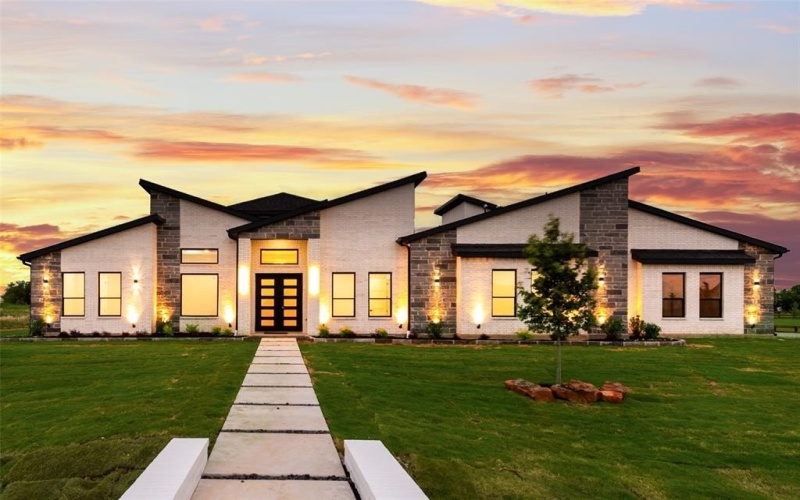 1700 Hamilton Lane, Northlake, TX 76247, 4 Bedrooms Bedrooms, ,5 BathroomsBathrooms,Residential,For Sale,1700 Hamilton Lane,20947810