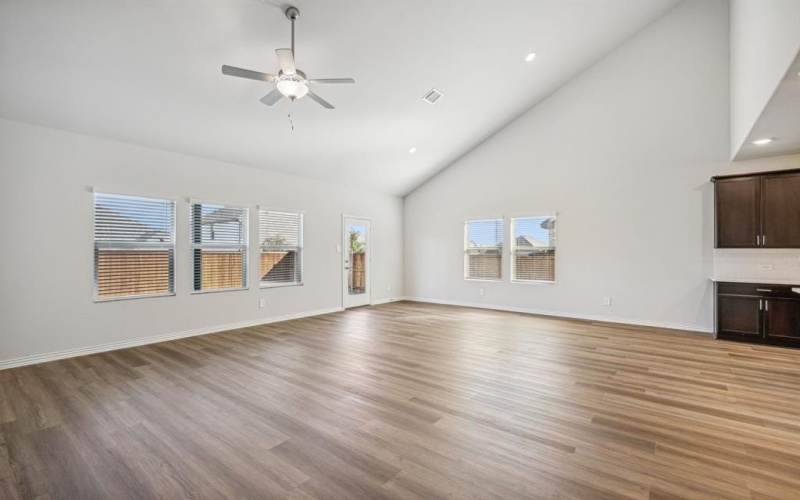 2219 Lone Star Lane, Seagoville, TX 75159, 5 Habitaciones Habitaciones , ,3 BañosBaños,Residential,En Venta,2219 Lone Star Lane,20948389