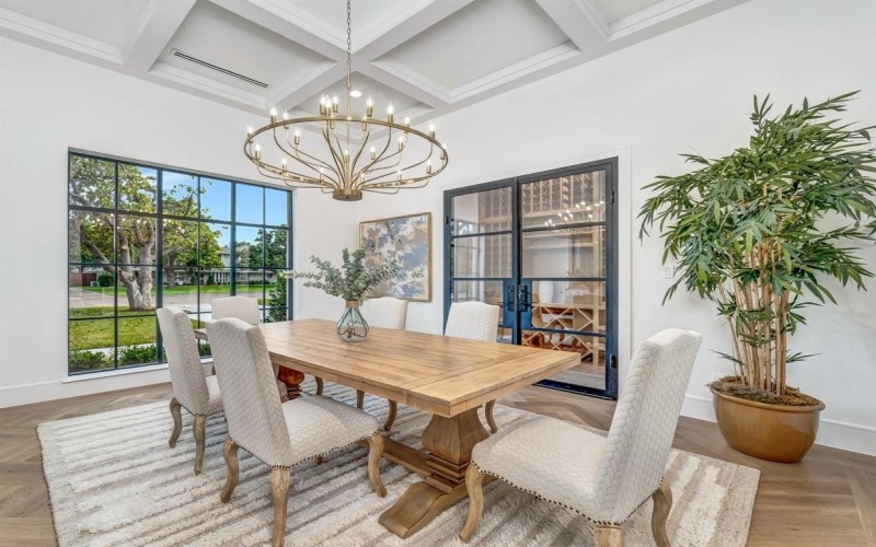 4633 Willow Lane, Dallas, TX 75244, 5 Bedrooms Bedrooms, ,6 BathroomsBathrooms,Residential,For Sale,4633 Willow Lane,20934436