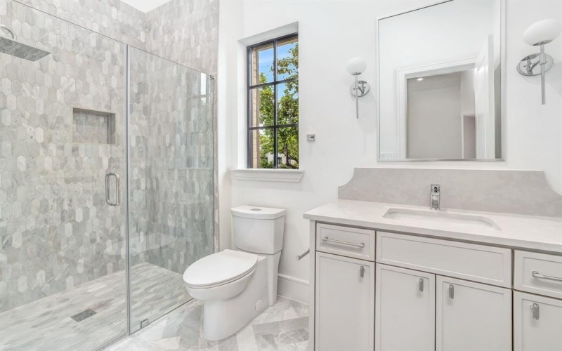 4633 Willow Lane, Dallas, TX 75244, 5 Bedrooms Bedrooms, ,6 BathroomsBathrooms,Residential,For Sale,4633 Willow Lane,20934436