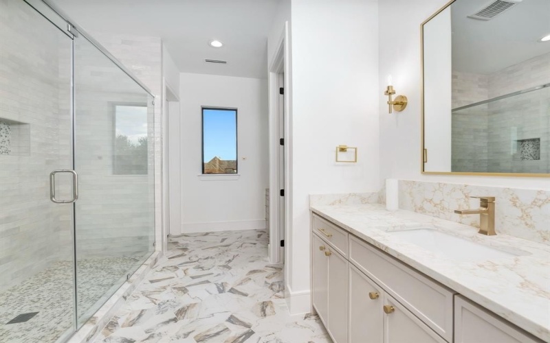 4633 Willow Lane, Dallas, TX 75244, 5 Bedrooms Bedrooms, ,6 BathroomsBathrooms,Residential,For Sale,4633 Willow Lane,20934436