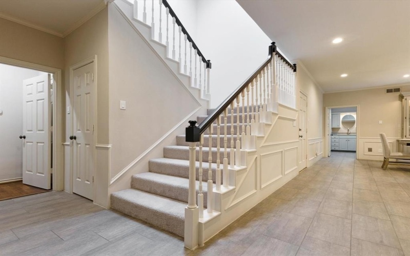 7 Duncannon Court, Dallas, TX 75225, 4 Bedrooms Bedrooms, ,5 BathroomsBathrooms,Residential,For Sale,7 Duncannon Court,20936138