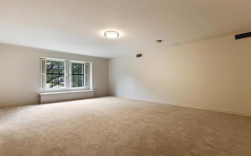7 Duncannon Court, Dallas, TX 75225, 4 Bedrooms Bedrooms, ,5 BathroomsBathrooms,Residential,For Sale,7 Duncannon Court,20936138