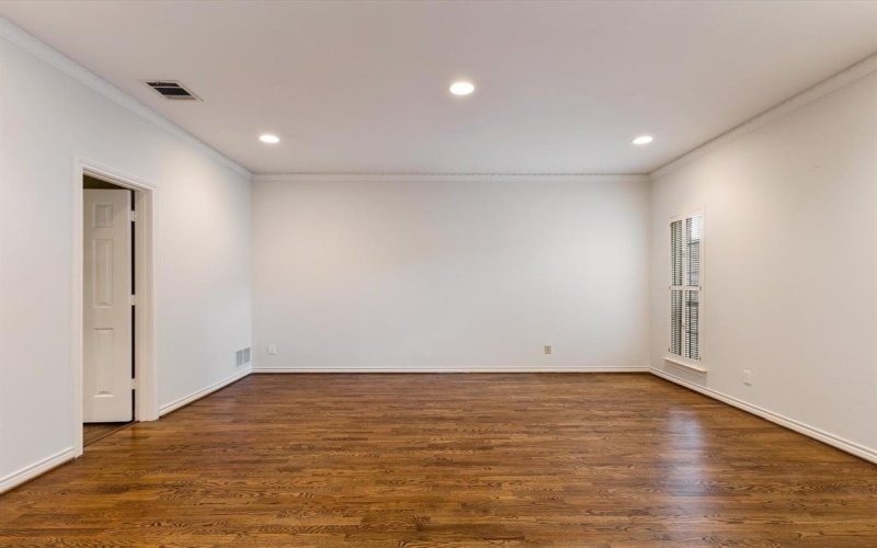 7 Duncannon Court, Dallas, TX 75225, 4 Bedrooms Bedrooms, ,5 BathroomsBathrooms,Residential,For Sale,7 Duncannon Court,20936138