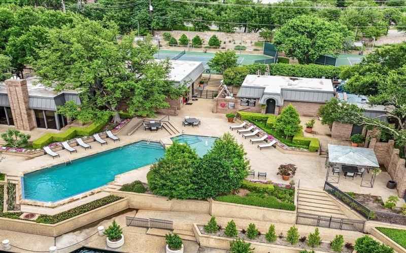 7 Duncannon Court, Dallas, TX 75225, 4 Bedrooms Bedrooms, ,5 BathroomsBathrooms,Residential,For Sale,7 Duncannon Court,20936138