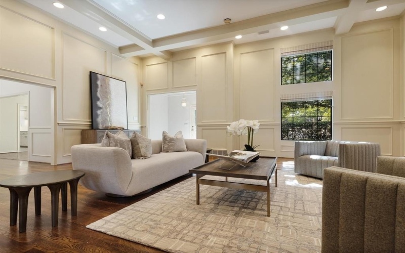 7 Duncannon Court, Dallas, TX 75225, 4 Bedrooms Bedrooms, ,5 BathroomsBathrooms,Residential,For Sale,7 Duncannon Court,20936138