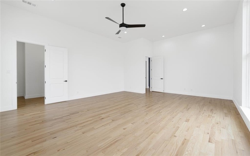 733 El Barco, Corsicana, TX 75109, 9 Bedrooms Bedrooms, ,7 BathroomsBathrooms,Residential,For Sale,733 El Barco,20941458