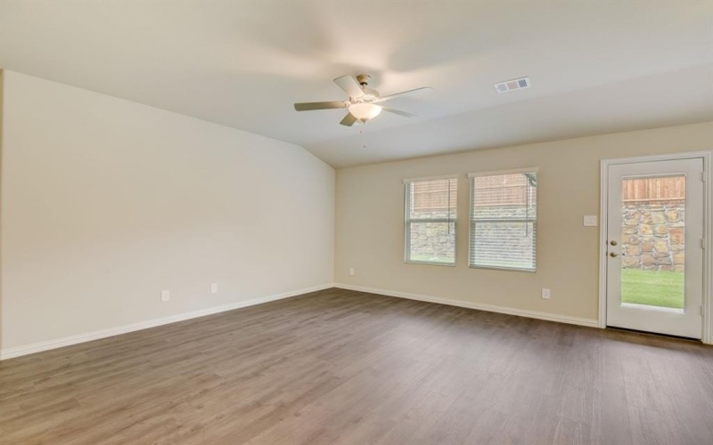 2221 Lone Star Lane, Seagoville, TX 75159, 4 Bedrooms Bedrooms, ,3 BathroomsBathrooms,Residential,For Sale,2221 Lone Star Lane,20946064