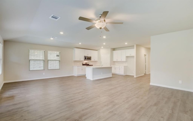 2221 Lone Star Lane, Seagoville, TX 75159, 4 Bedrooms Bedrooms, ,3 BathroomsBathrooms,Residential,For Sale,2221 Lone Star Lane,20946064