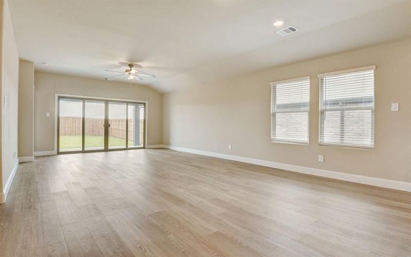 2217 Lone Star Lane, Seagoville, TX 75159, 3 Bedrooms Bedrooms, ,2 BathroomsBathrooms,Residential,For Sale,2217 Lone Star Lane,20946065
