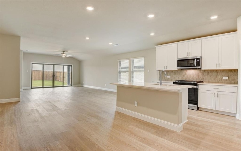 2217 Lone Star Lane, Seagoville, TX 75159, 3 Bedrooms Bedrooms, ,2 BathroomsBathrooms,Residential,For Sale,2217 Lone Star Lane,20946065