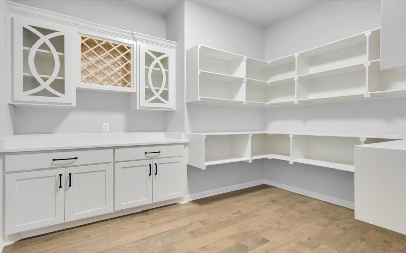 213 Martin Drive, Granbury, TX 76049, 4 Bedrooms Bedrooms, ,3 BathroomsBathrooms,Residential,For Sale,213 Martin Drive,20949068