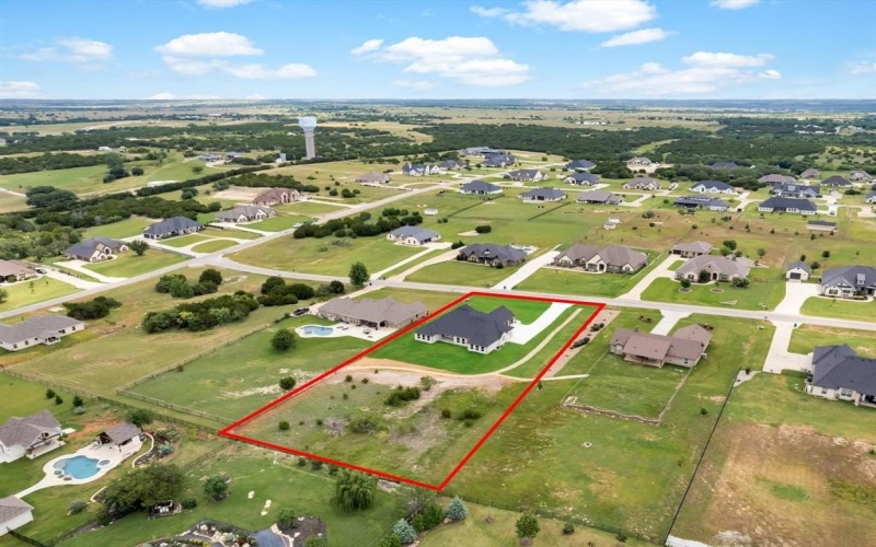 213 Martin Drive, Granbury, TX 76049, 4 Bedrooms Bedrooms, ,3 BathroomsBathrooms,Residential,For Sale,213 Martin Drive,20949068