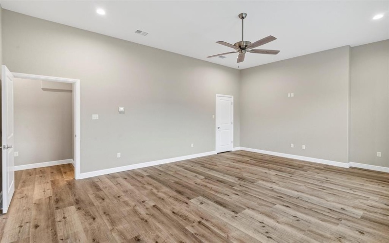 5128 Country Club Drive, Granbury, TX 76049, 4 Habitaciones Habitaciones , ,3 BañosBaños,Residential,En Venta,5128 Country Club Drive,20949559