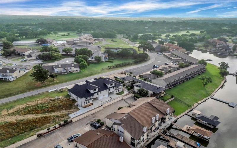 5128 Country Club Drive, Granbury, TX 76049, 4 Habitaciones Habitaciones , ,3 BañosBaños,Residential,En Venta,5128 Country Club Drive,20949559