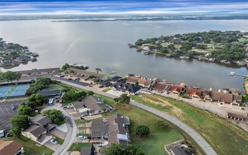 5128 Country Club Drive, Granbury, TX 76049, 4 Habitaciones Habitaciones , ,3 BañosBaños,Residential,En Venta,5128 Country Club Drive,20949559