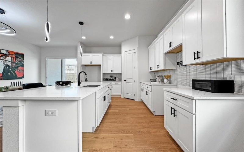 2417 Merlin Street, Dallas, TX 75215, 3 Bedrooms Bedrooms, ,2 BathroomsBathrooms,Residential,For Sale,2417 Merlin Street,20949635
