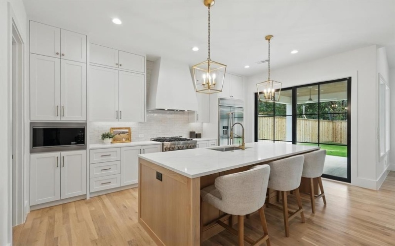 6607 Kenwell Street, Dallas, TX 75209, 5 Bedrooms Bedrooms, ,6 BathroomsBathrooms,Residential,For Sale,6607 Kenwell Street,20950144