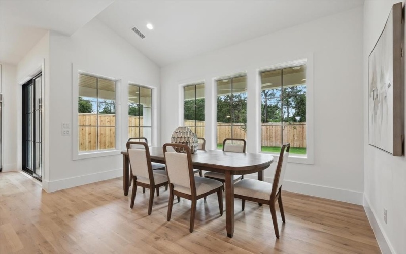 6607 Kenwell Street, Dallas, TX 75209, 5 Bedrooms Bedrooms, ,6 BathroomsBathrooms,Residential,For Sale,6607 Kenwell Street,20950144