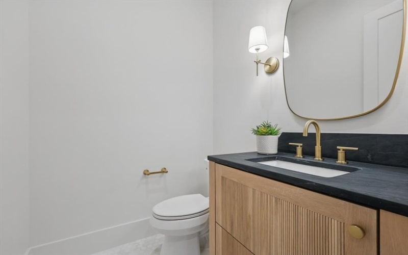 6607 Kenwell Street, Dallas, TX 75209, 5 Bedrooms Bedrooms, ,6 BathroomsBathrooms,Residential,For Sale,6607 Kenwell Street,20950144