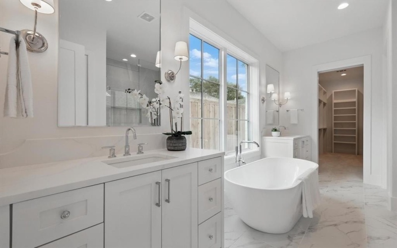 6607 Kenwell Street, Dallas, TX 75209, 5 Bedrooms Bedrooms, ,6 BathroomsBathrooms,Residential,For Sale,6607 Kenwell Street,20950144