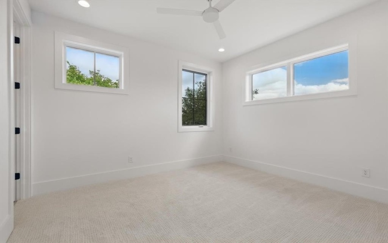 6607 Kenwell Street, Dallas, TX 75209, 5 Bedrooms Bedrooms, ,6 BathroomsBathrooms,Residential,For Sale,6607 Kenwell Street,20950144