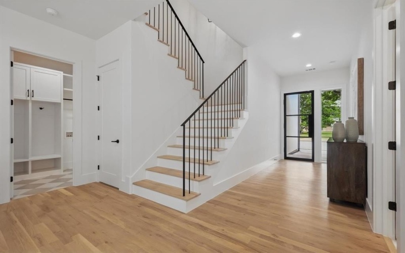 6607 Kenwell Street, Dallas, TX 75209, 5 Bedrooms Bedrooms, ,6 BathroomsBathrooms,Residential,For Sale,6607 Kenwell Street,20950144