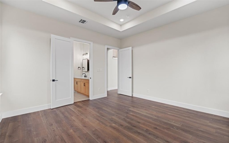 5702 Barkridge Drive, Granbury, TX 76048, 4 Bedrooms Bedrooms, ,3 BathroomsBathrooms,Residential Lease,For Rent,5702 Barkridge Drive,20950753