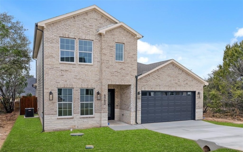 5702 Barkridge Drive, Granbury, TX 76048, 4 Bedrooms Bedrooms, ,3 BathroomsBathrooms,Residential Lease,For Rent,5702 Barkridge Drive,20950753