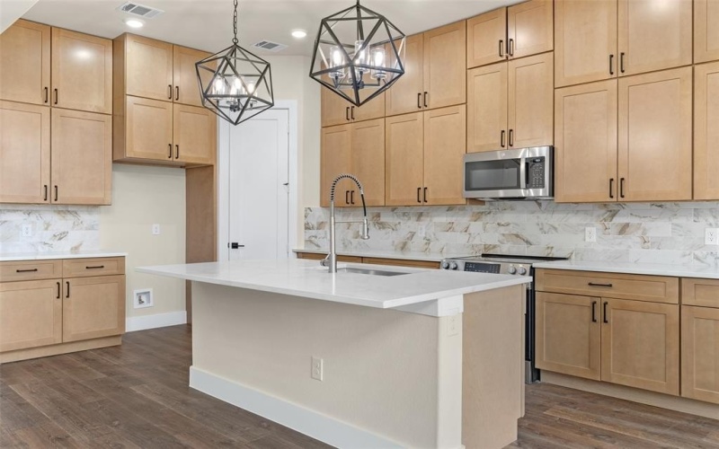 5702 Barkridge Drive, Granbury, TX 76048, 4 Bedrooms Bedrooms, ,3 BathroomsBathrooms,Residential Lease,For Rent,5702 Barkridge Drive,20950753