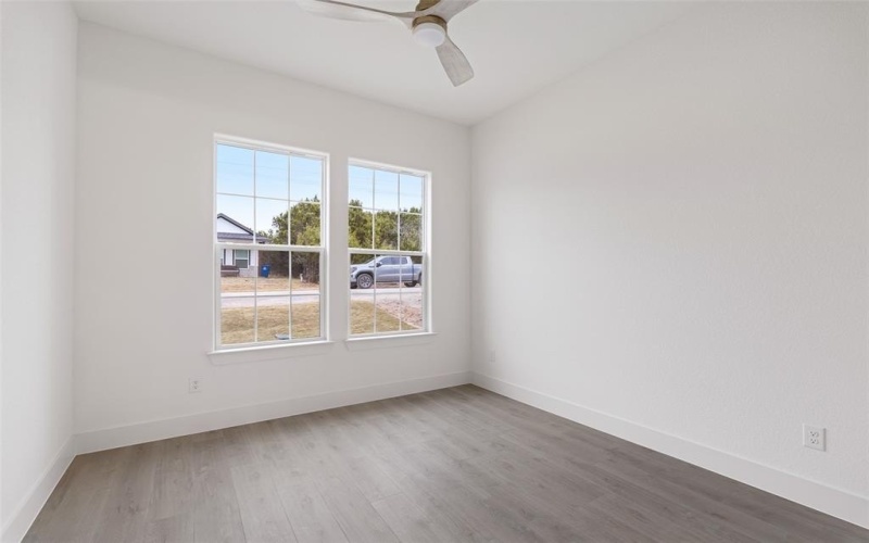 5634 Barkridge Drive, Granbury, TX 76048, 4 Bedrooms Bedrooms, ,3 BathroomsBathrooms,Residential,For Sale,5634 Barkridge Drive,20950763