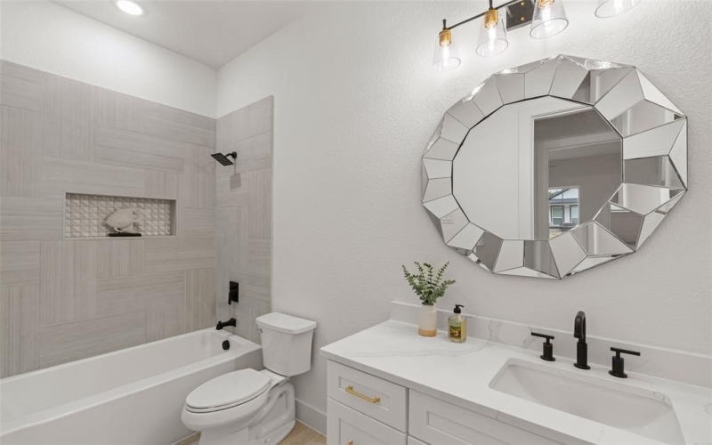 5634 Barkridge Drive, Granbury, TX 76048, 4 Bedrooms Bedrooms, ,3 BathroomsBathrooms,Residential,For Sale,5634 Barkridge Drive,20950763