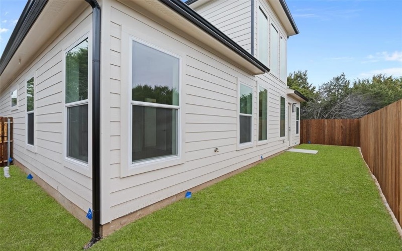 5634 Barkridge Drive, Granbury, TX 76048, 4 Bedrooms Bedrooms, ,3 BathroomsBathrooms,Residential,For Sale,5634 Barkridge Drive,20950763