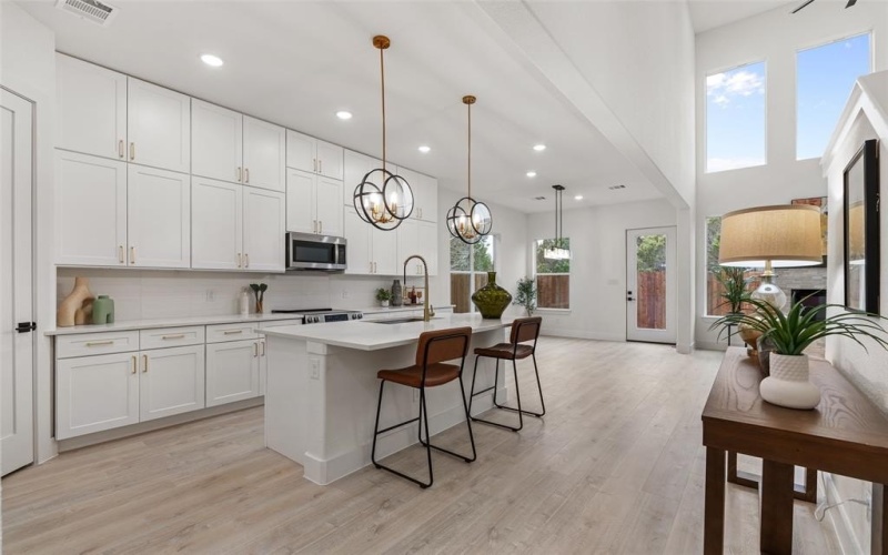 5634 Barkridge Drive, Granbury, TX 76048, 4 Bedrooms Bedrooms, ,3 BathroomsBathrooms,Residential,For Sale,5634 Barkridge Drive,20950763