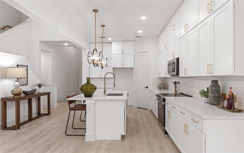 5634 Barkridge Drive, Granbury, TX 76048, 4 Bedrooms Bedrooms, ,3 BathroomsBathrooms,Residential,For Sale,5634 Barkridge Drive,20950763