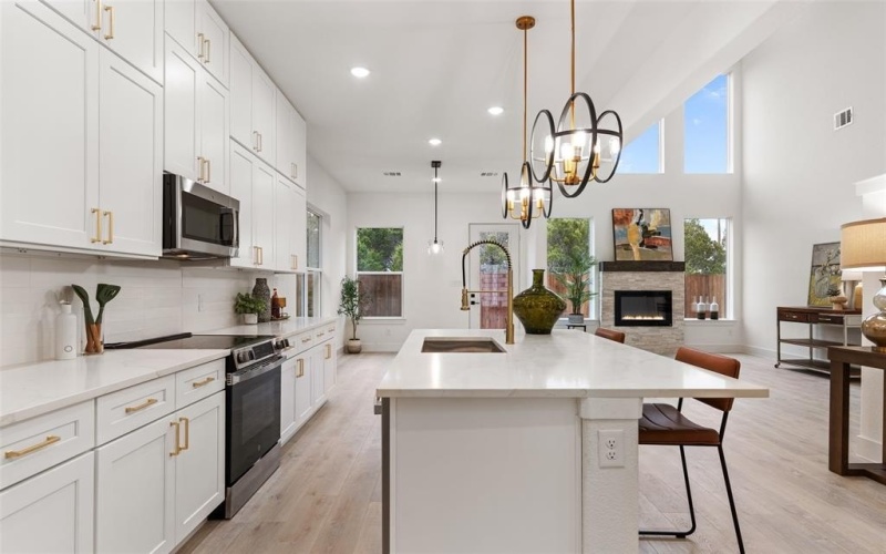 5634 Barkridge Drive, Granbury, TX 76048, 4 Bedrooms Bedrooms, ,3 BathroomsBathrooms,Residential,For Sale,5634 Barkridge Drive,20950763