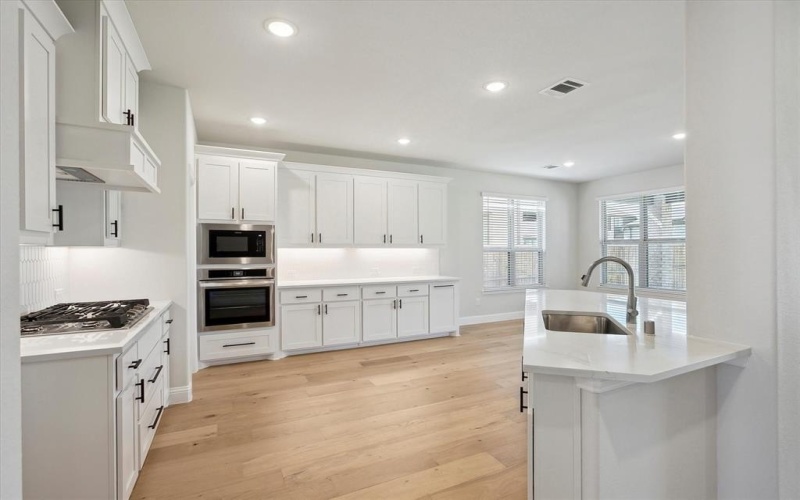 1313 Clearfork Street, Aubrey, TX 76227, 4 Bedrooms Bedrooms, ,2 BathroomsBathrooms,Residential,For Sale,1313 Clearfork Street,20949823