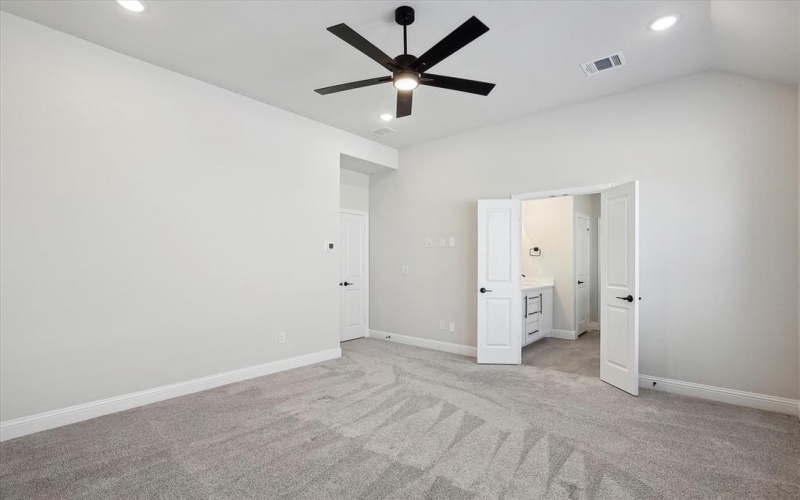 1313 Clearfork Street, Aubrey, TX 76227, 4 Bedrooms Bedrooms, ,2 BathroomsBathrooms,Residential,For Sale,1313 Clearfork Street,20949823