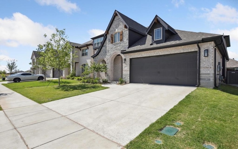 1313 Clearfork Street, Aubrey, TX 76227, 4 Bedrooms Bedrooms, ,2 BathroomsBathrooms,Residential,For Sale,1313 Clearfork Street,20949823