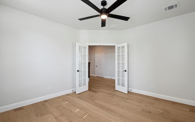 1313 Clearfork Street, Aubrey, TX 76227, 4 Bedrooms Bedrooms, ,2 BathroomsBathrooms,Residential,For Sale,1313 Clearfork Street,20949823